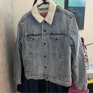 Levi’s jean jacket, unisex